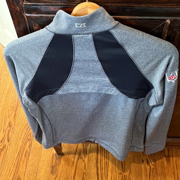 Brand new with tags Cutter and Buck womens super bowl sweater! - Picture 3 of 3